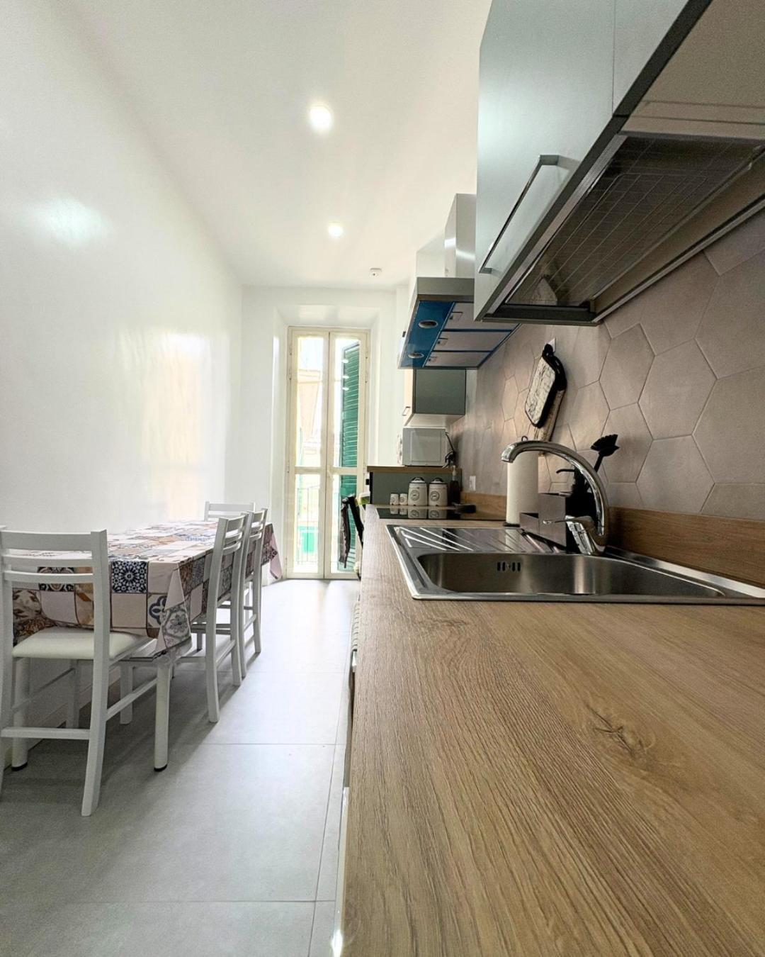 Casa Alice Near Vatican - Modern, High Floor With View Roma